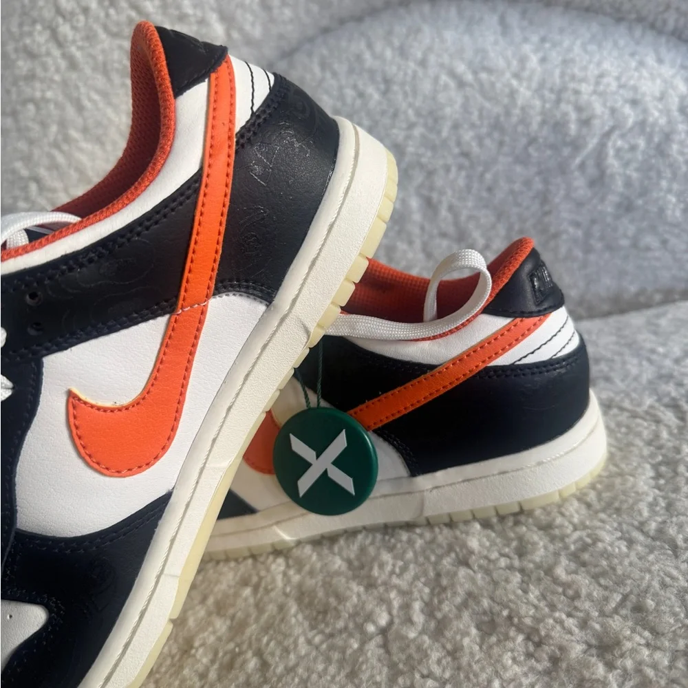 Nike Kids Grade School Dunk Low Shoe NWT - Picture 13 of 16